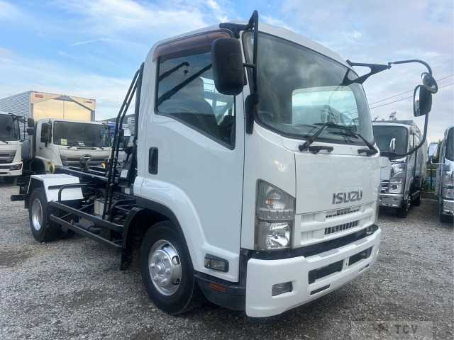 2013 Isuzu Isuzu Others