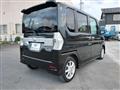 2017 Daihatsu Tanto