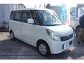 2011 Nissan ROOX