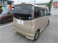 2010 Nissan ROOX