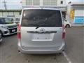 2007 Toyota Noah