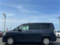 2013 Toyota Voxy