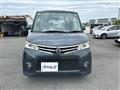 2010 Nissan ROOX