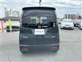 2010 Nissan ROOX