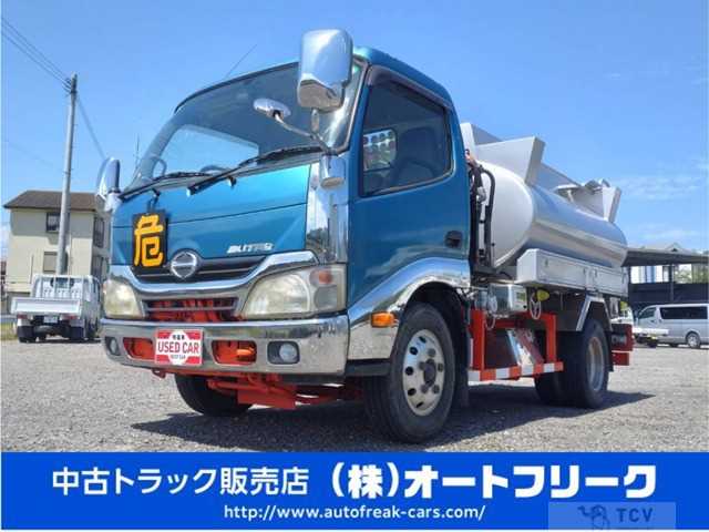 2013 Hino Dutro