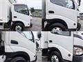 2006 Hino Dutro
