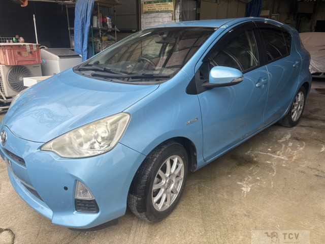 2013 Toyota AQUA