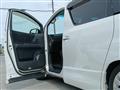 2013 Toyota Alphard G