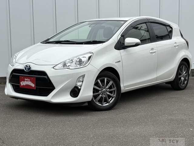 2016 Toyota AQUA