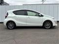 2016 Toyota AQUA