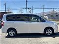 2013 Toyota Noah