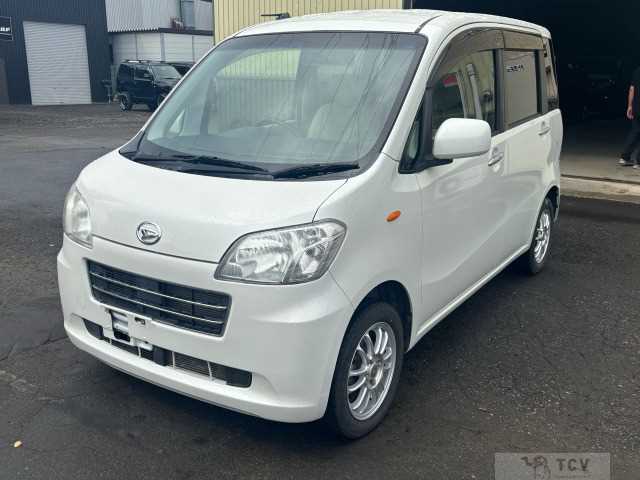 2013 Daihatsu Tant Exe
