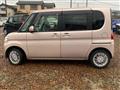 2010 Daihatsu Tanto
