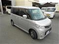 2010 Nissan ROOX