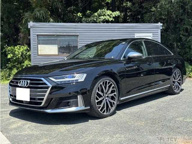 2021 Audi S8