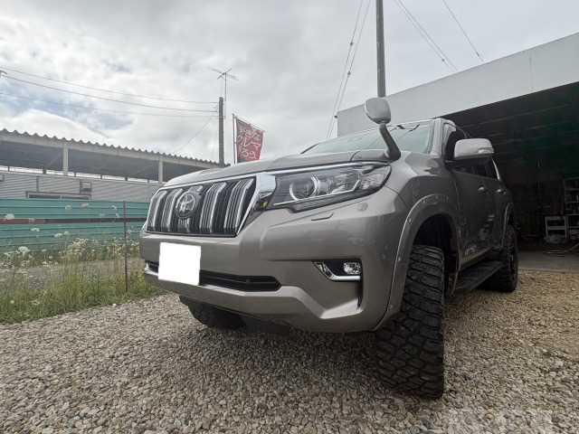 2018 Toyota Land Cruiser Prado
