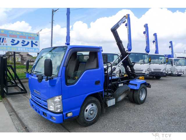 2013 Isuzu Isuzu Others