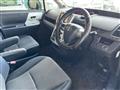 2010 Toyota Noah