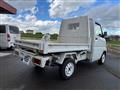 2005 Mitsubishi Minicab Truck