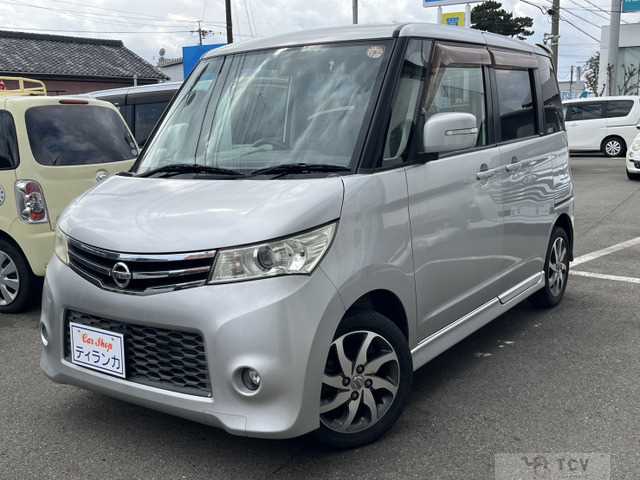 2010 Nissan ROOX