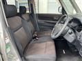 2010 Nissan ROOX