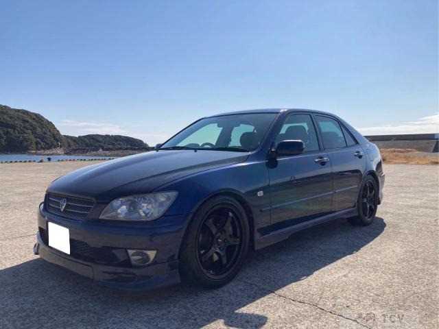 2004 Toyota Altezza