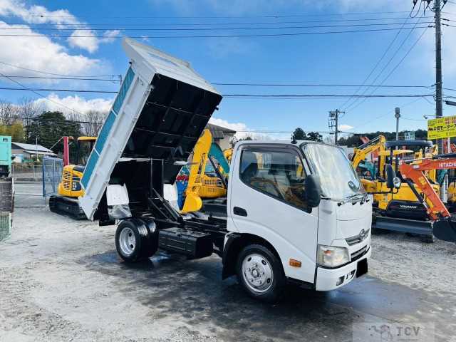 2014 Hino Dutro