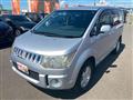 2011 Mitsubishi Delica D5