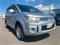 2011 Mitsubishi Delica D5
