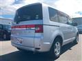 2011 Mitsubishi Delica D5