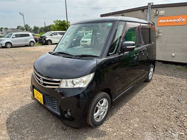 2013 Nissan ROOX