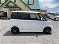 2010 Nissan ROOX