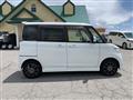 2010 Nissan ROOX