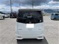 2010 Nissan ROOX