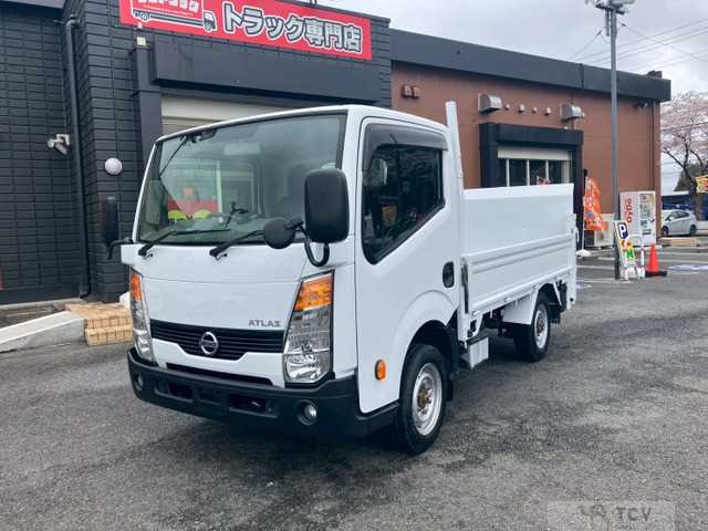 2013 Nissan Atlas