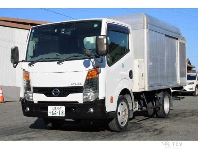 2015 Nissan Atlas