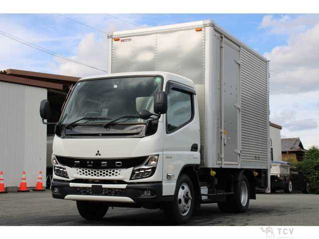 2023 Mitsubishi Canter