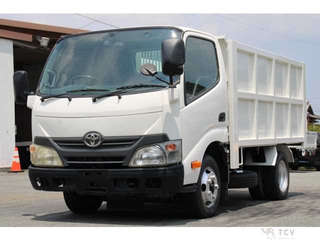 2012 Toyota Dyna Truck