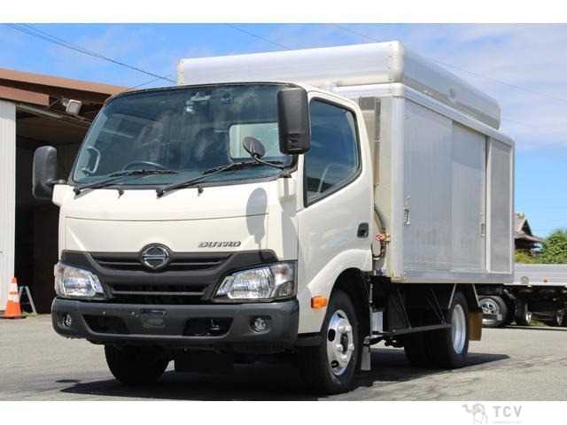 2016 Hino Dutro