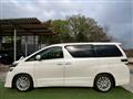 2013 Toyota Vellfire