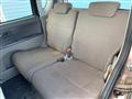2011 Daihatsu Tanto