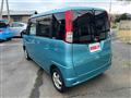 2011 Nissan ROOX