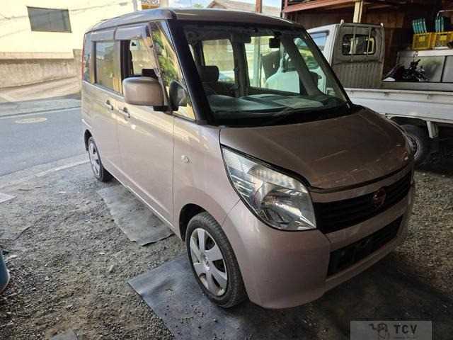 2012 Nissan ROOX