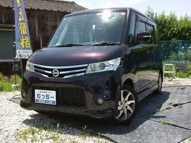2012 Nissan ROOX
