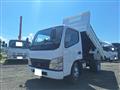 2004 Mitsubishi Canter