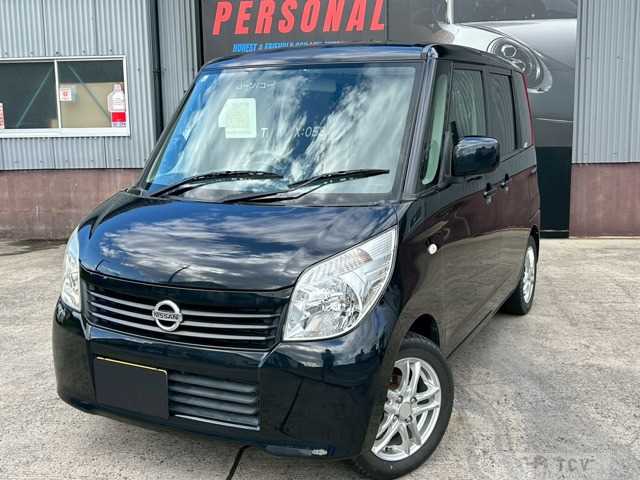 2011 Nissan ROOX