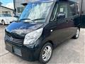2011 Nissan ROOX