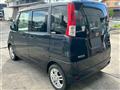 2011 Nissan ROOX