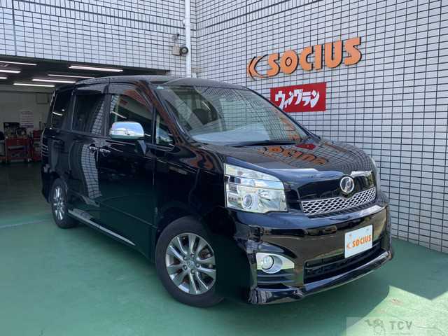 2013 Toyota Voxy