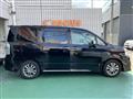 2013 Toyota Voxy